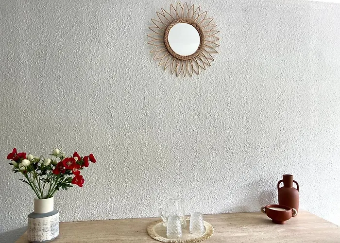 Private Garden In Center Of Tropez *