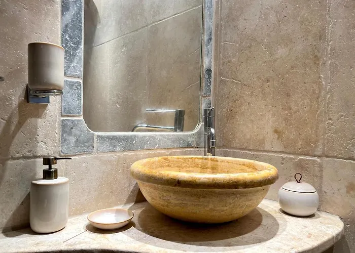 Daire Private Garden In Center Of Tropez