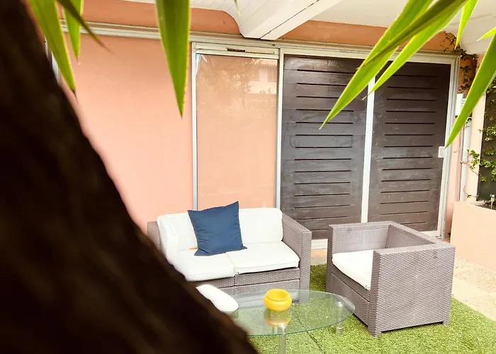 Private Garden In Center Of Tropez * Saint-Tropez