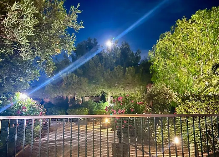 Appartement Private Garden In Center Of Tropez *